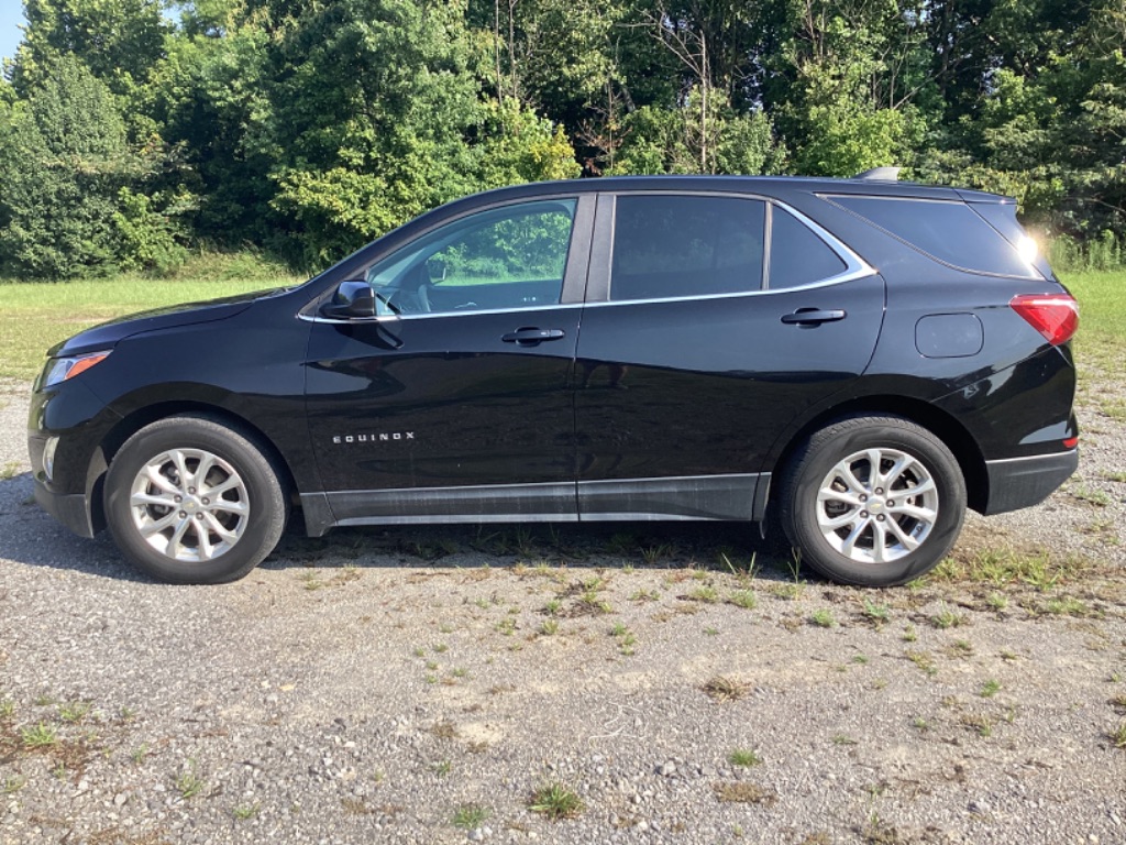 2021 Chevrolet Equinox LT's photo